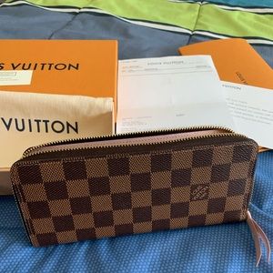 Louis Vuitton clemence wallet